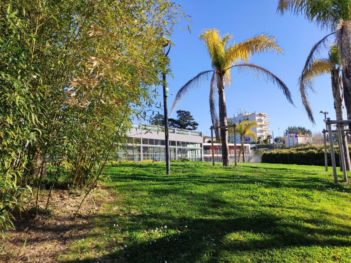 شقة Tres Beau T2 Dans Parc Montfleury ,Proche Centre ,Au Calme 44 Bd Montfleury كان المظهر الخارجي الصورة